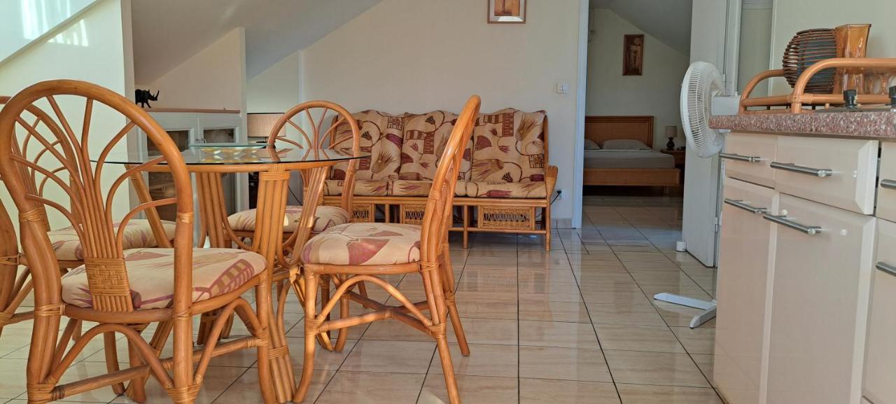 Logement Spacieux Deux Pieces A Baie Mahault Екстериор снимка