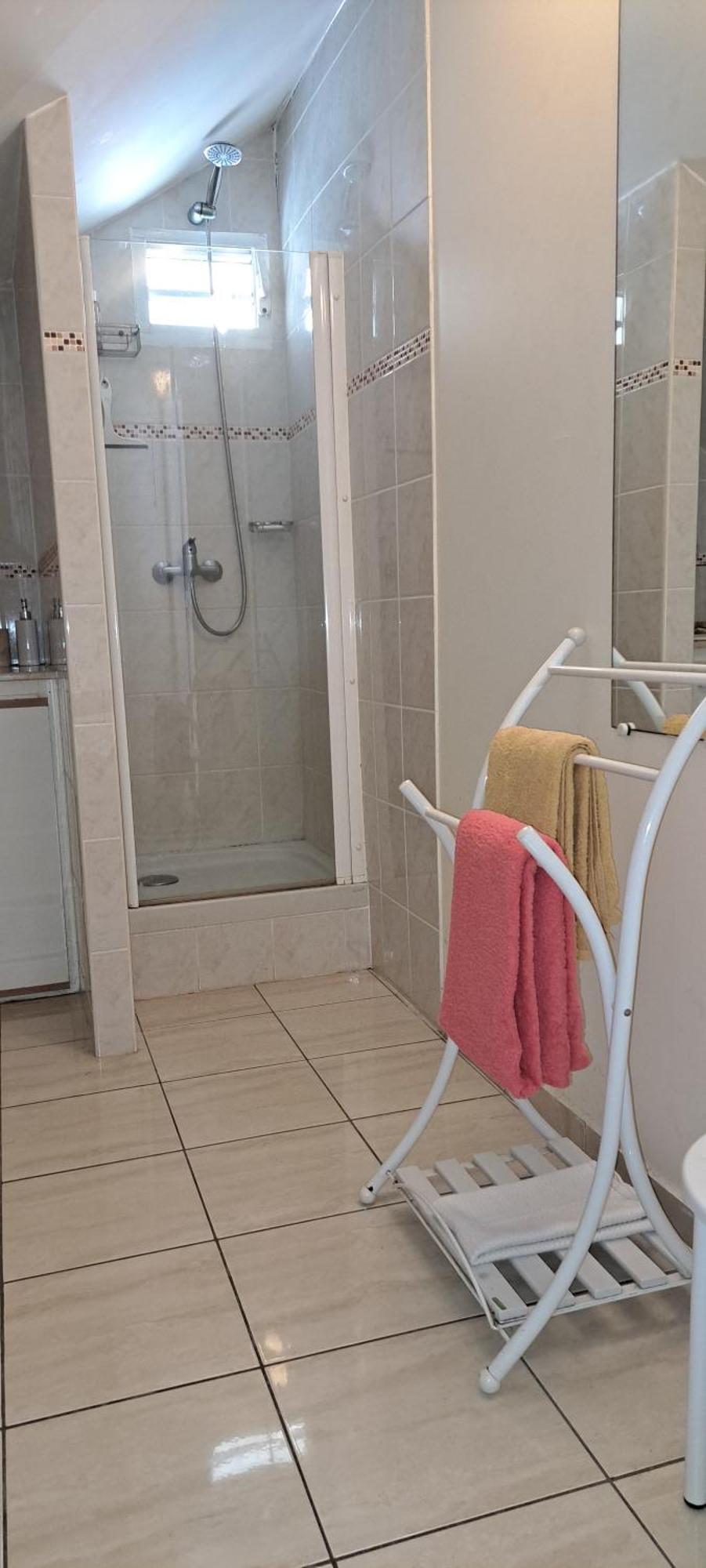 Logement Spacieux Deux Pieces A Baie Mahault Екстериор снимка